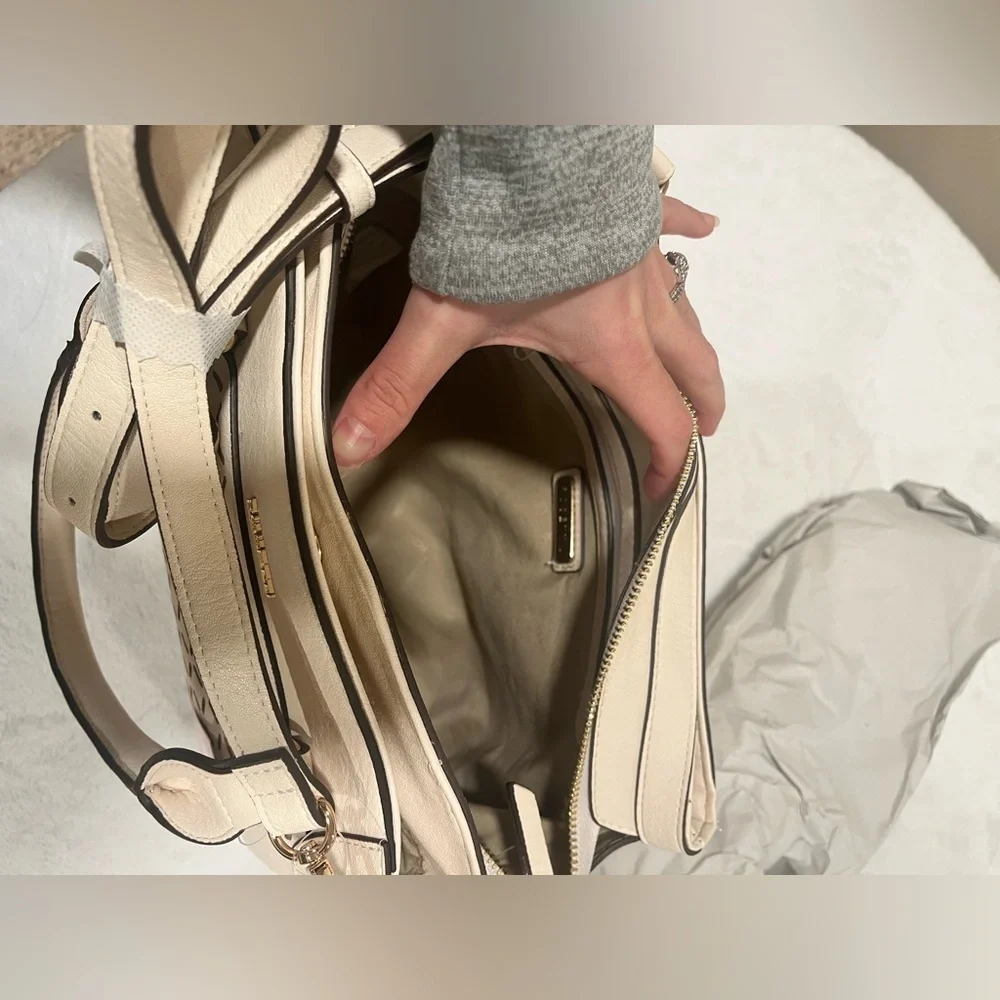 BRAND NEW Rosetti Uptown Satchel Bag